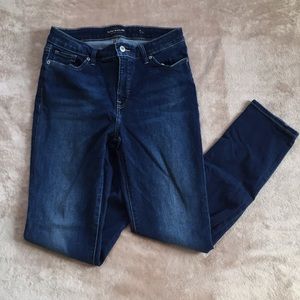 LUCKY BRAND size 8/29 jeans